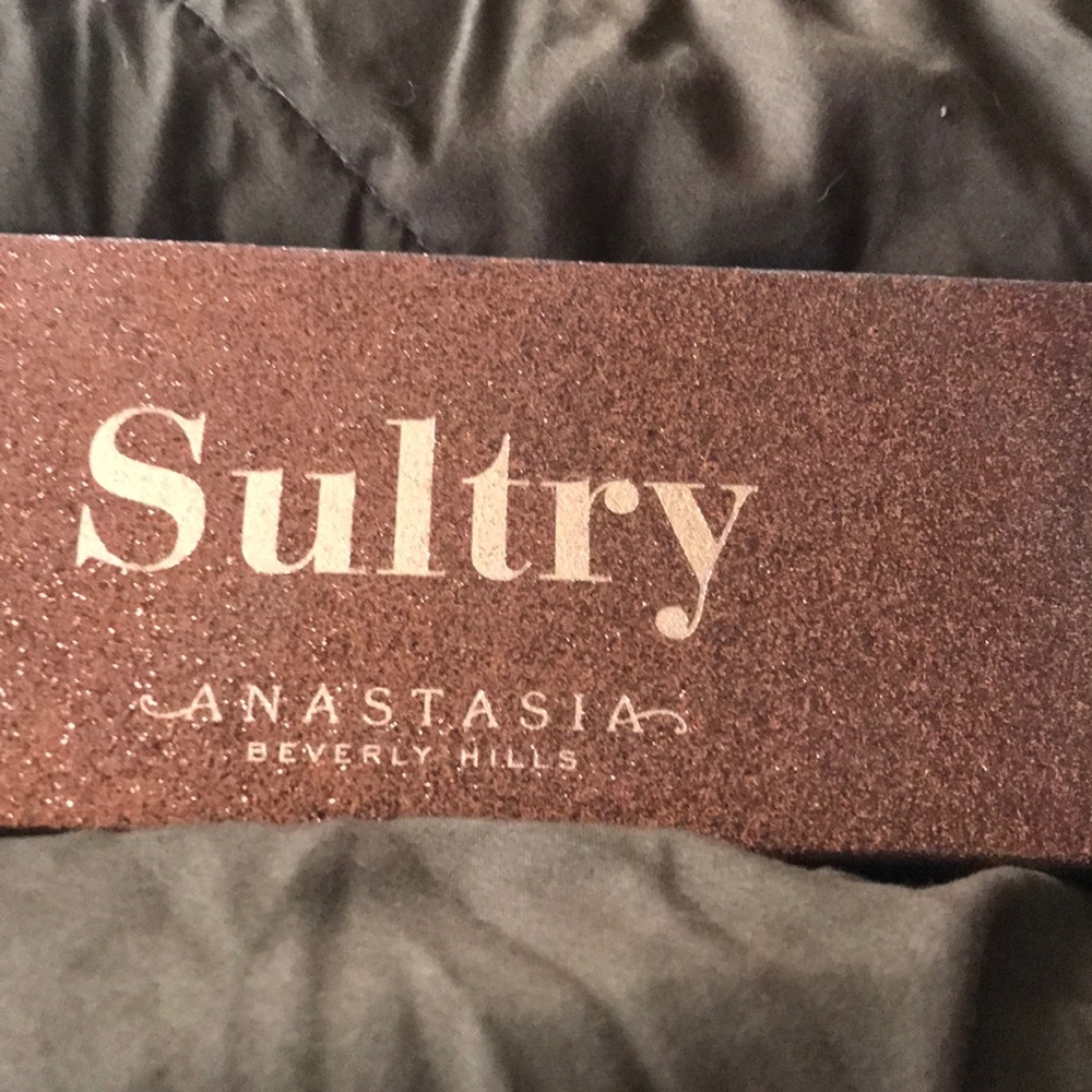 SULTRY BY ANASTASIA